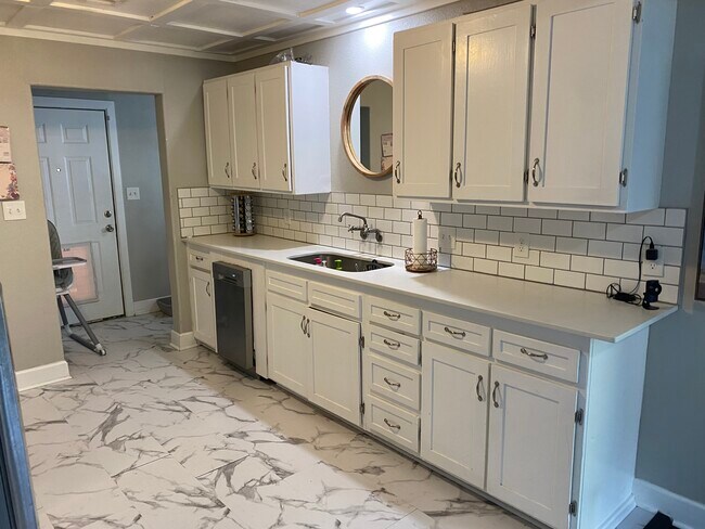 Foto del edificio - 3617 Sanger Ave