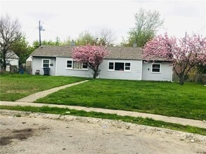 Building Photo - 2206 Norden Ct