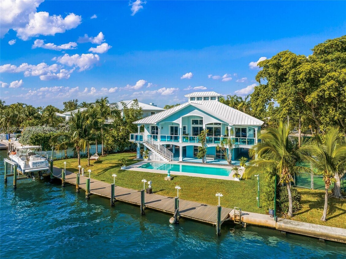 Foto principal - 1080 NE Little River Dr