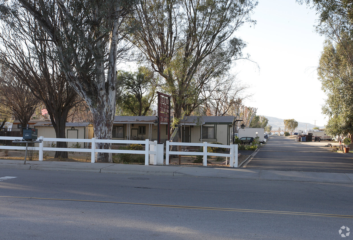 Primary Photo - Casa De Moble