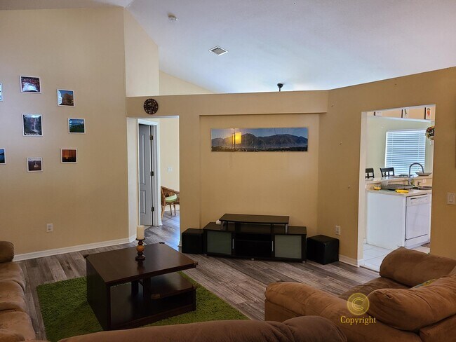 Building Photo - 13047 Bridleford Dr