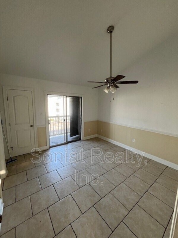 Foto del edificio - 2330 Edenborn Avenue, #325