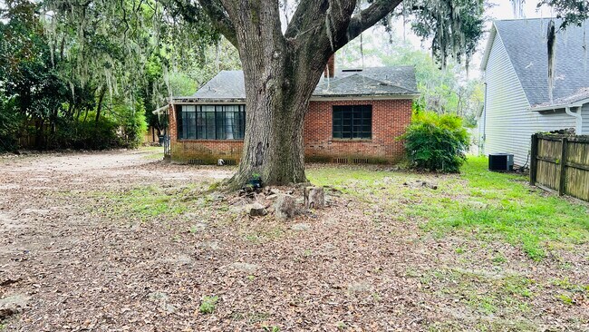 Building Photo - 1314 Idlewild Dr