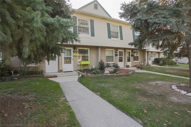 Building Photo - 119 Floral Ave