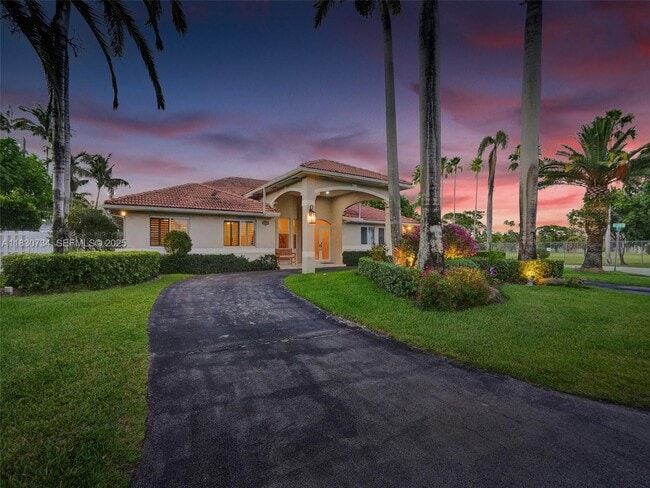 Foto del edificio - 12401 SW 77th St