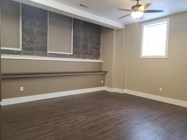 Foto del edificio - 2212 E 12th St