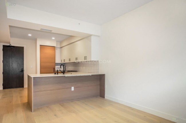 Foto del edificio - Marina  | New Modern Luxury Condos