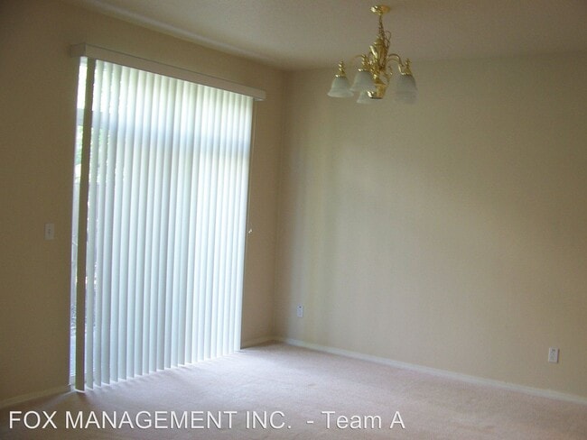 Building Photo - 16245 SW Blue Goose Ln