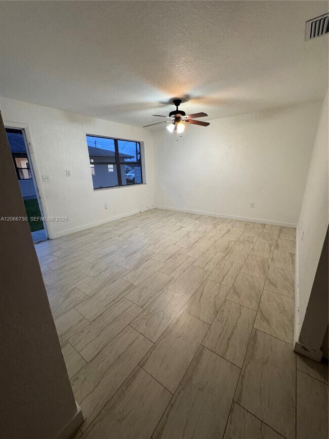 Foto del edificio - 2124-2126-2126 Thomas St