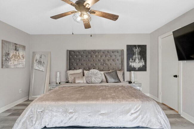 Foto del edificio - 2938 Camelot Ln