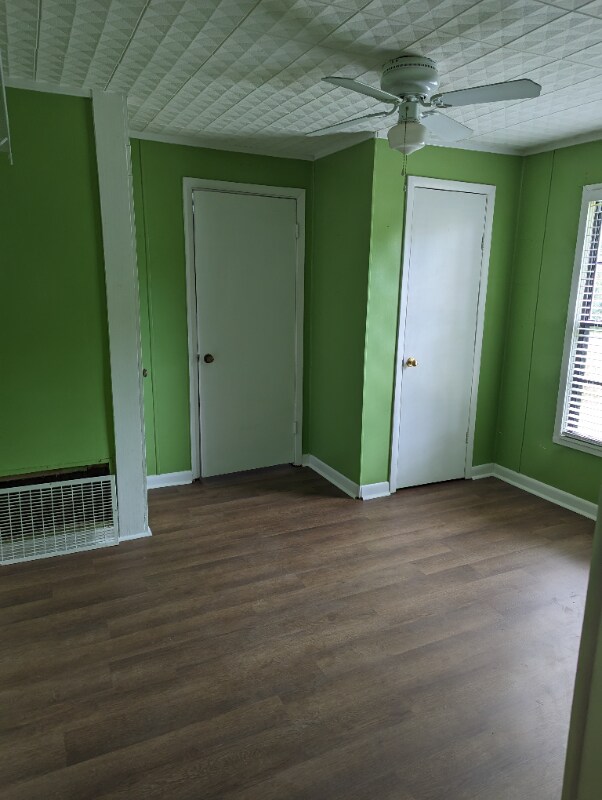 Foto del edificio - 118 N Attaway St