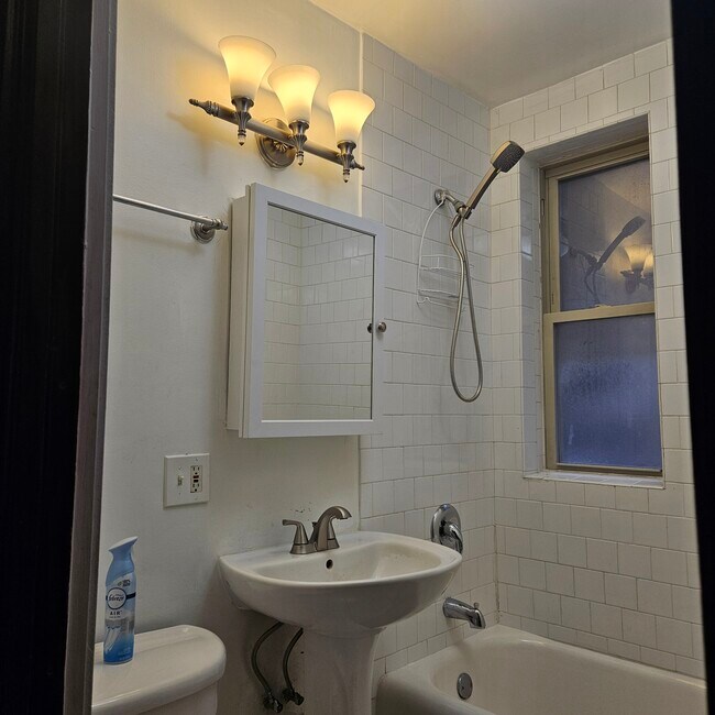Bathroom - 38 Harrison St