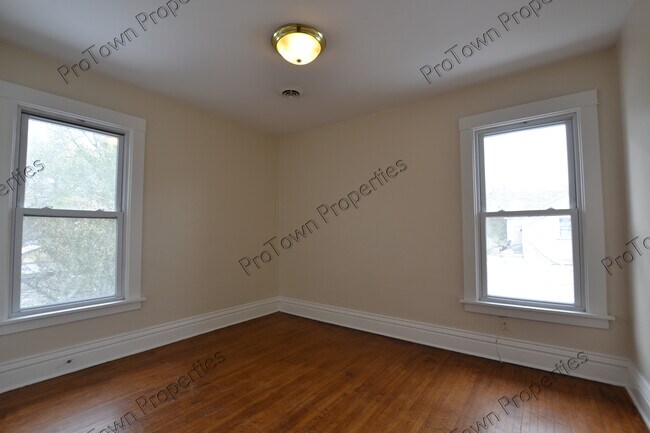 Foto del edificio - 356 1st Ave
