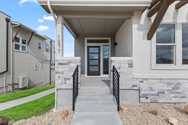 Building Photo - 1277 E Echelon Rdg Ln
