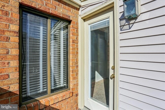 Building Photo - 18801 Nathans Pl