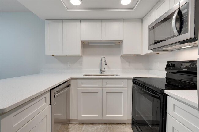 Foto del edificio - 39 Windtree Ln