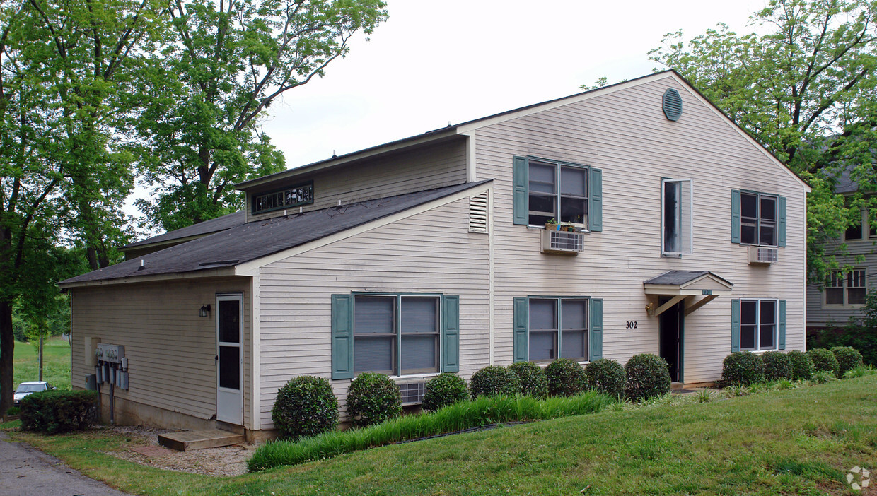 Primary Photo - Carter House