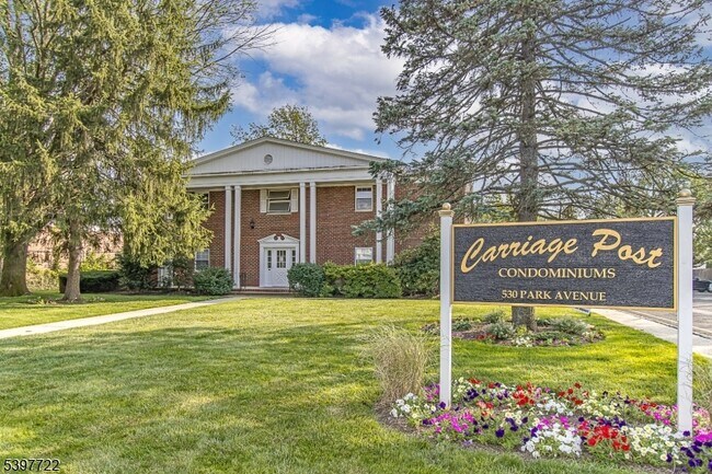 Foto del edificio - 530 Park Ave