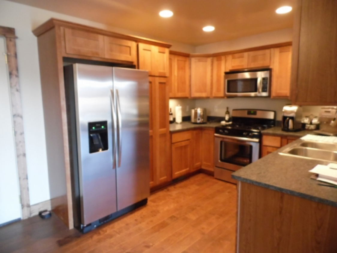 Primary Photo - Four Bedroom Home in Northwest Bozeman - C...