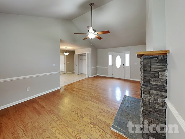Foto del edificio - 4904 Valley Trail Ct