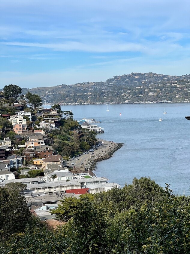 72 Edwards Ave, Sausalito, CA 94965 Townhome Rentals in Sausalito CA