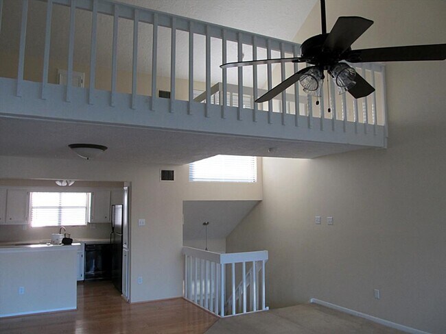 Foto del edificio - 2320 Crows Nest Dr
