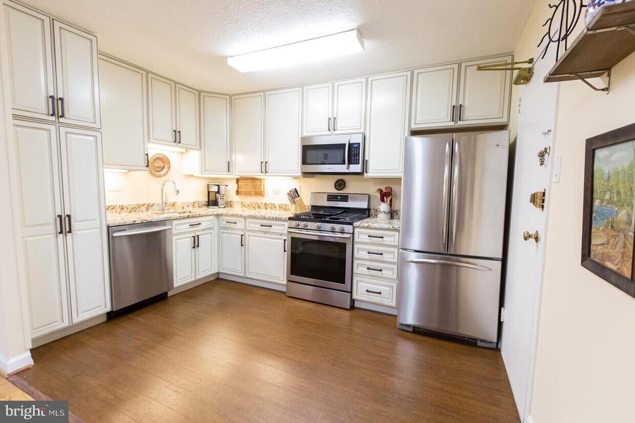 1300 Army Navy Dr Unit 630, Arlington, VA 22202 Apartment for Rent in