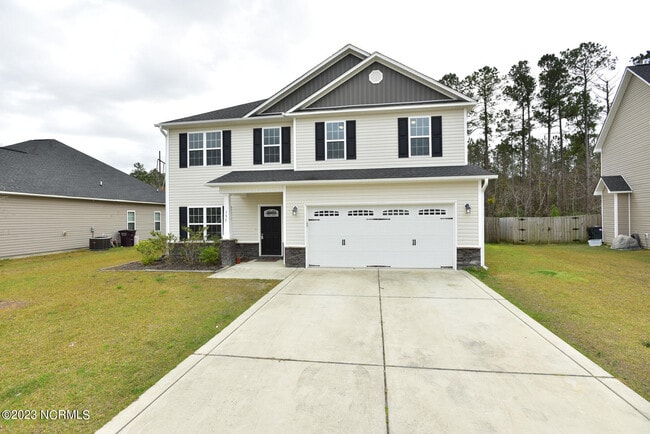 Building Photo - 155 Cavalier Dr