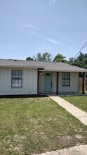 Building Photo - 2844 Villa Woods Cir