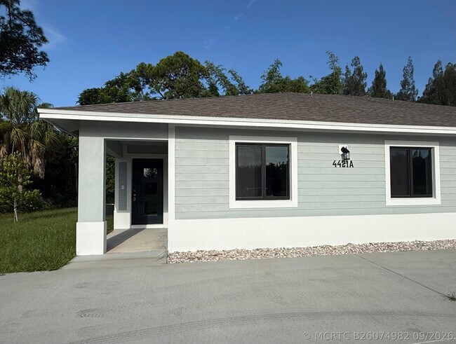 Foto del edificio - 4421 Timber Ridge Ln