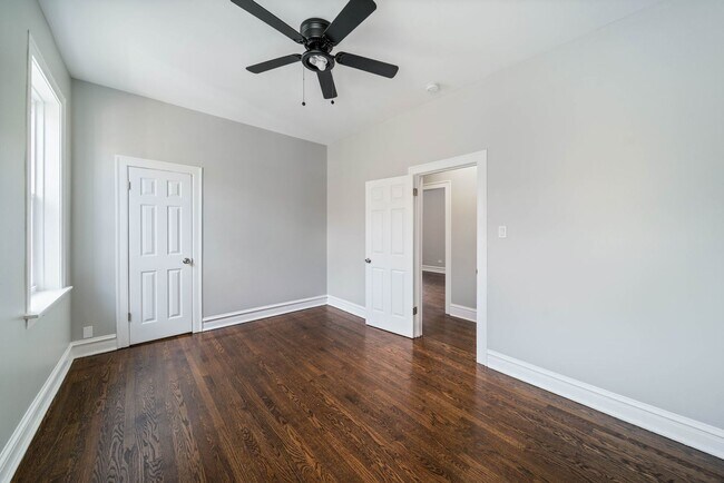 Foto del edificio - 5426 W Jackson Blvd