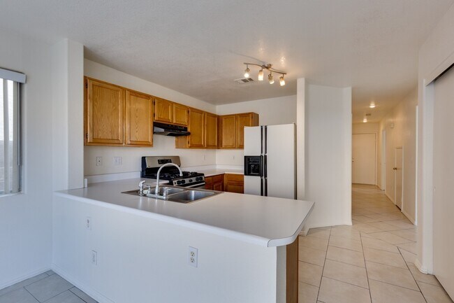 Building Photo - Wonderful 2 Story Home with RV Parking