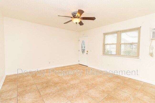 Foto del edificio - 1809 N Hawthorne St