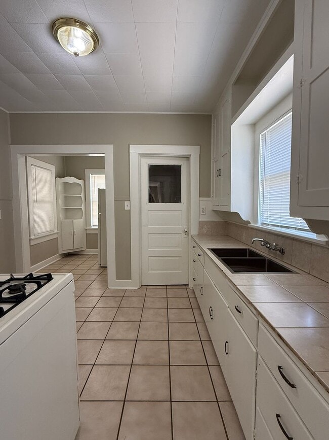 Foto del edificio - 2 Bedroom 1 bath - Water Included