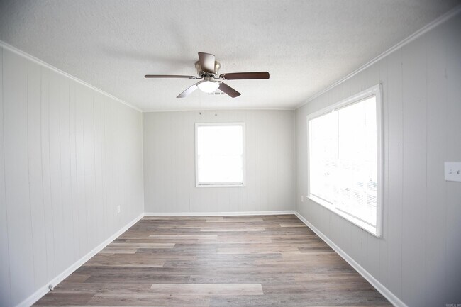 Foto del edificio - 1305 W 21st St