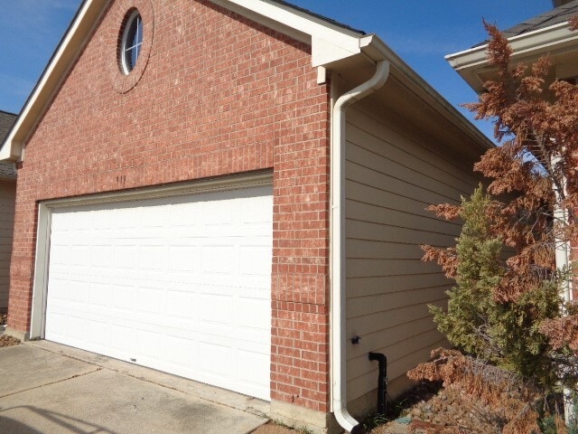 Foto del edificio - 919 Sweet Pine Dr