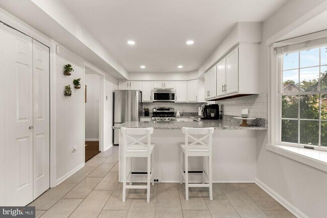 Foto del edificio - 10855 Lockwood Dr