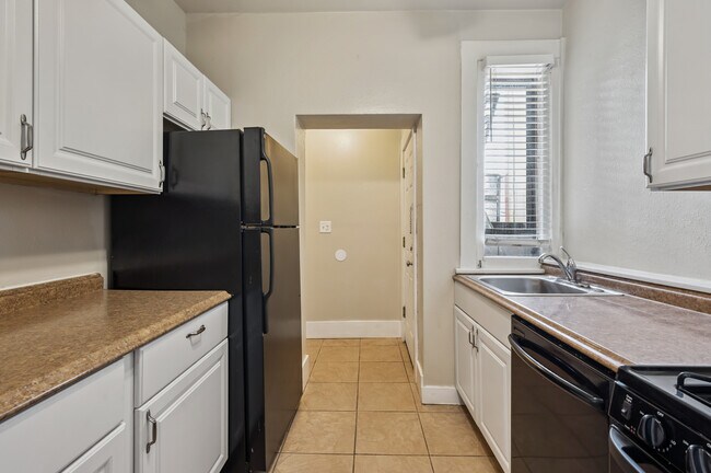 Foto del edificio - 718 N Grant St