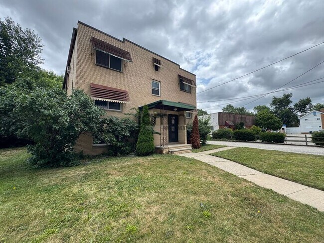 Foto del edificio - 4201 Rocky River Dr