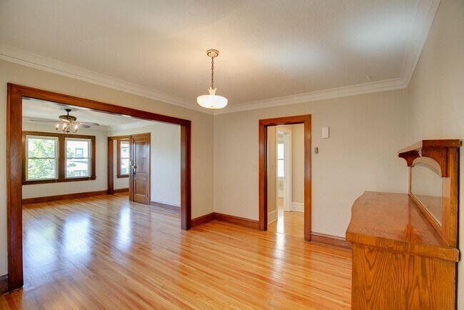 Building Photo - 797 Selby Ave
