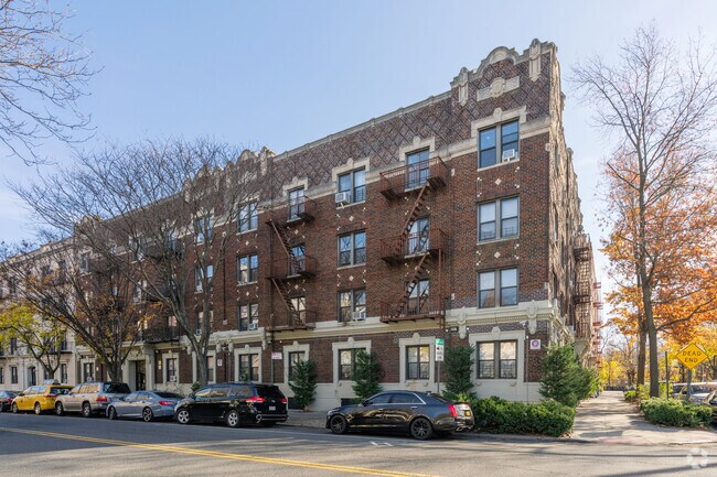 Foto del edificio - 839 E 19th St