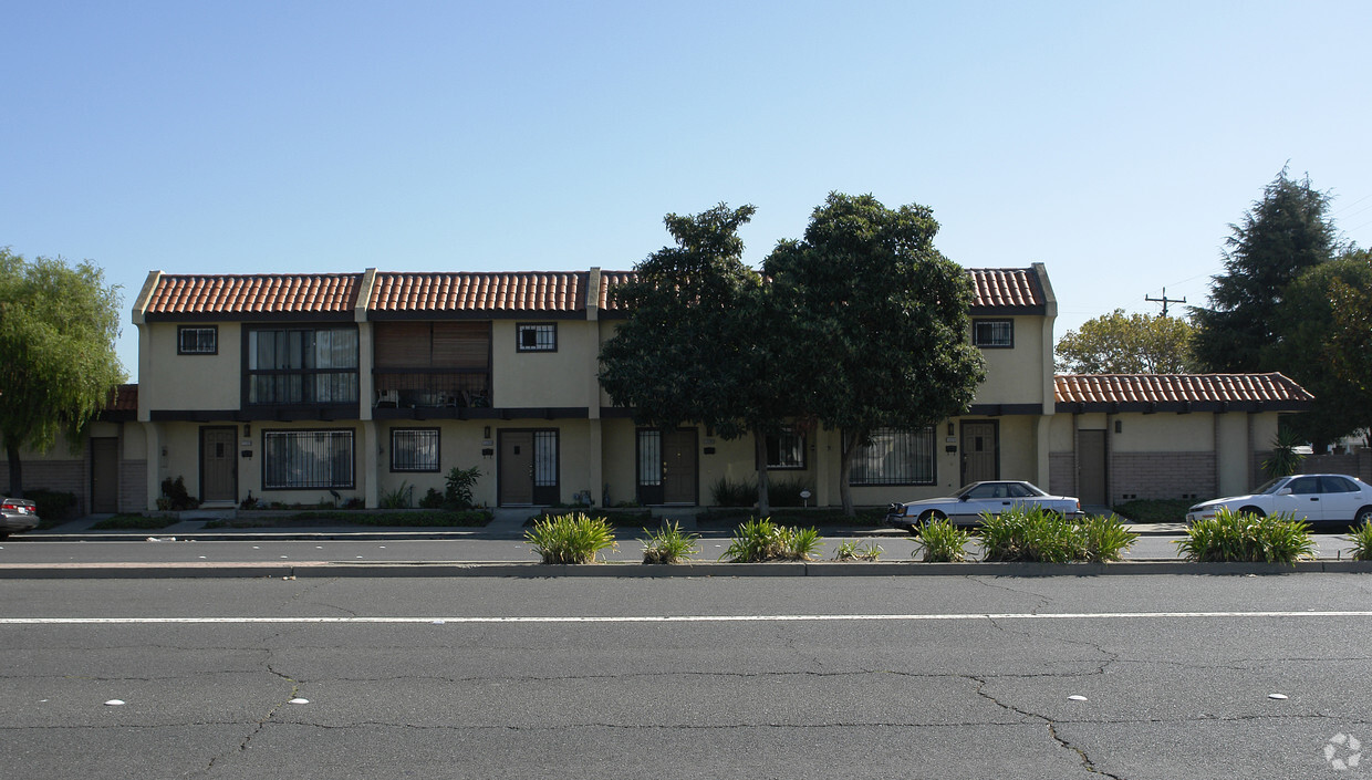 Building Photo - 15272 Hesperian Blvd