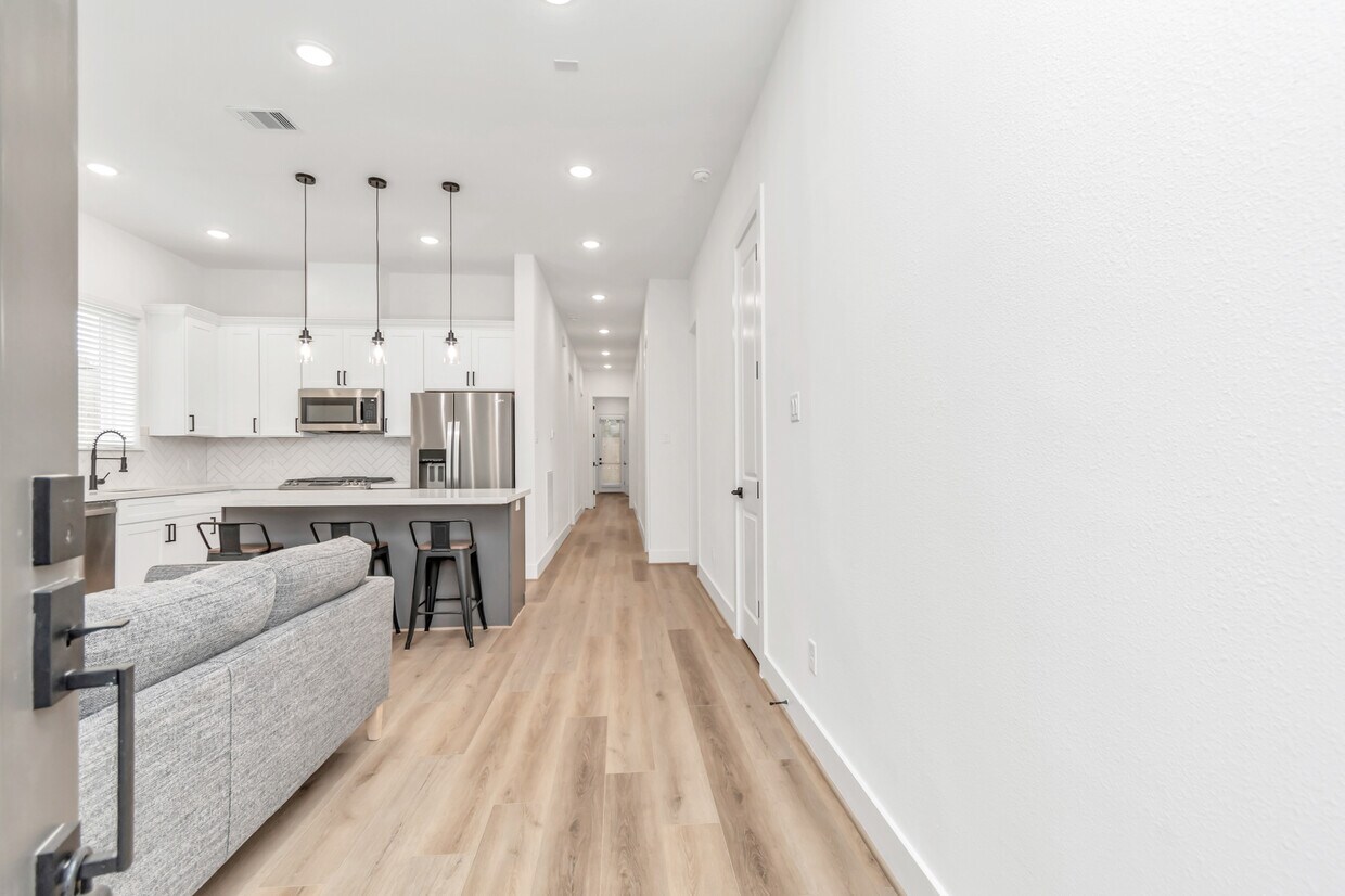 3613 Rosalie St Unit B, Houston, TX 77004 - Condo for Rent