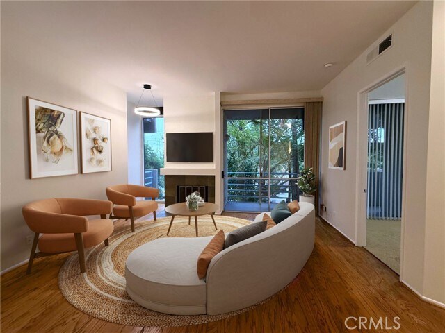 Foto principal - 5151 Balboa Blvd