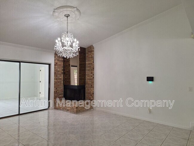 Foto del edificio - 1746 Stafford Dr