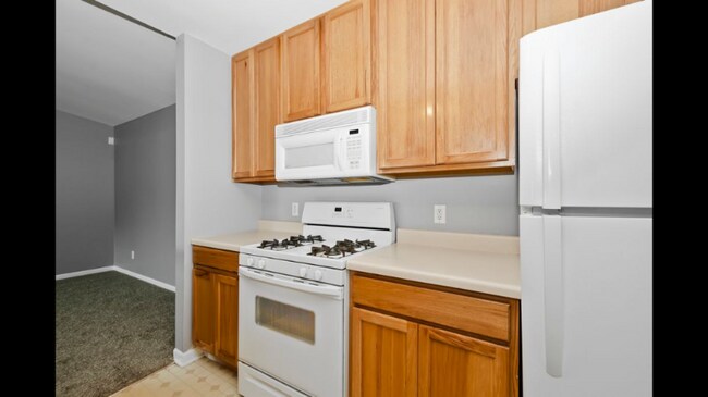 Foto del edificio - 9800 Wildwood Ct
