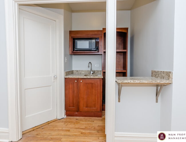 Foto del edificio - 1000 - 1010 North Blvd