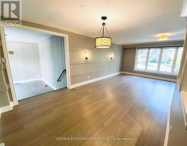 Building Photo - 15 Whitelock Crescent