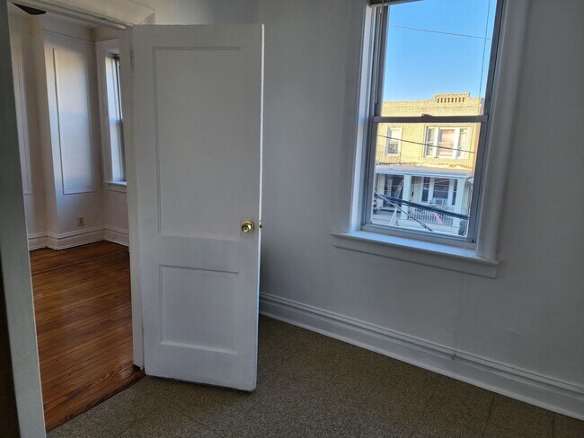 Foto del edificio - 31 64th St