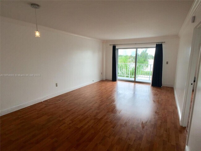 Foto del edificio - 1025 Alton Rd
